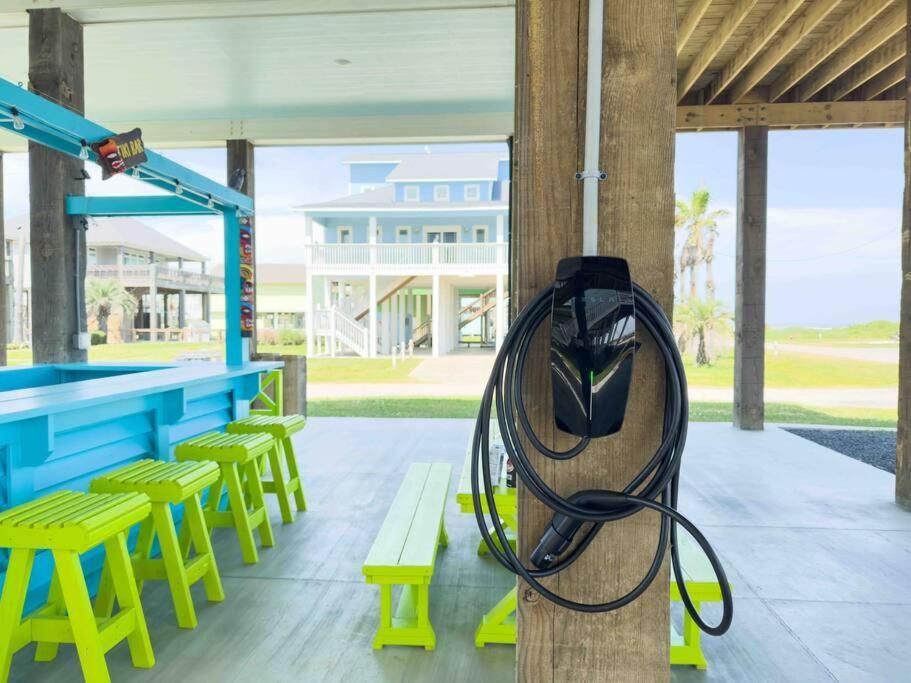 Beachfront - Hot Tub - Bbq - 14 Guests Bolivar Peninsula 外观 照片